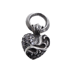 クロムハーツ&nbsp;PAVEダイヤハートチャームネックレス